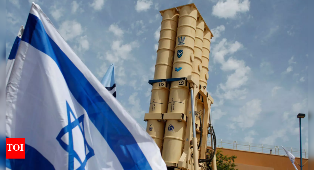 Israel strikes southern Lebanon; kills 2 Hezbollah operatives