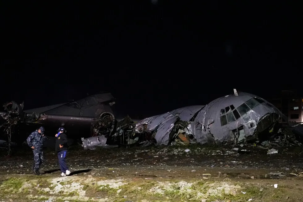 Cargo plane carrying money crashes near Bolivia’s capital, killing at least 15 people, official says