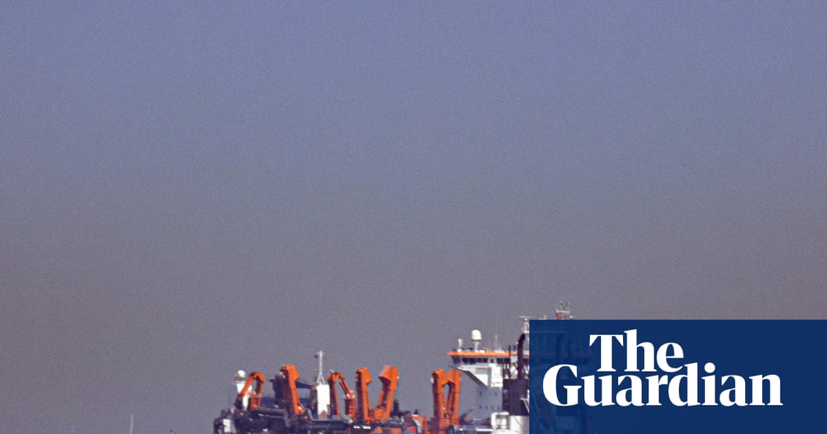 Oil prices rise as Iran war threatens shipping through strait of Hormuz