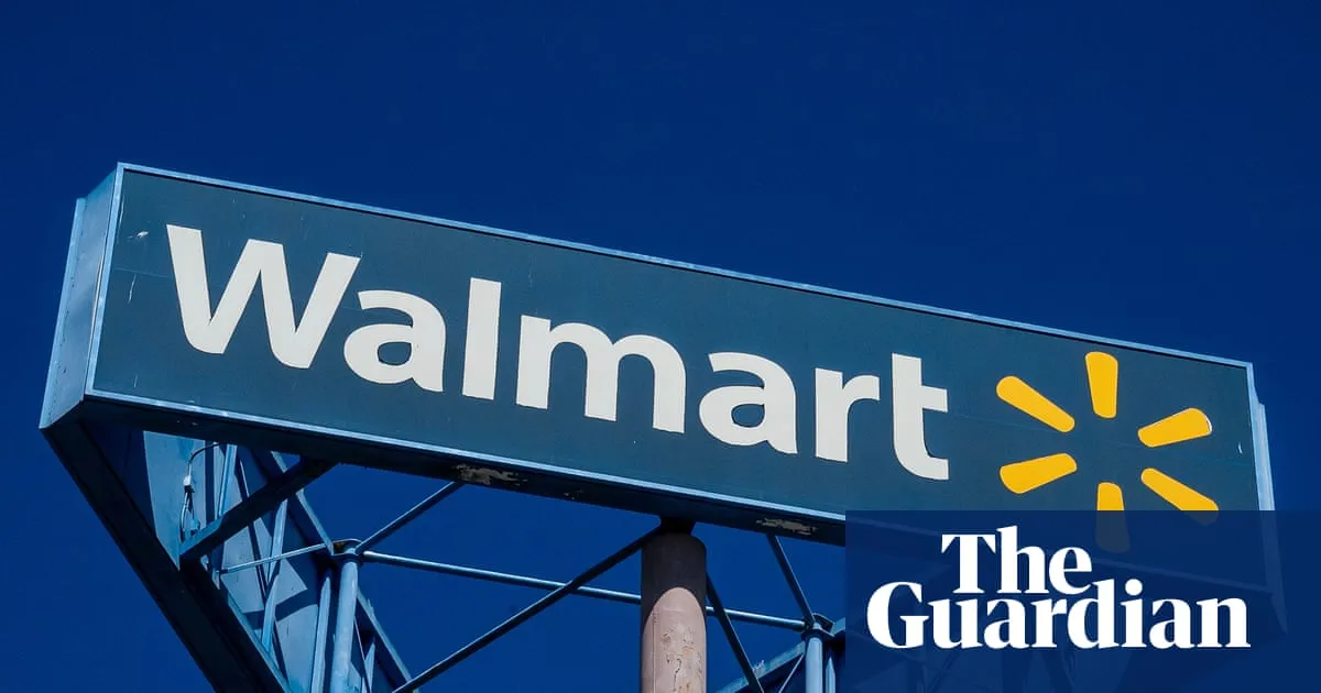 Workers at top 20 US low-wage firms rely on public assistance, report says