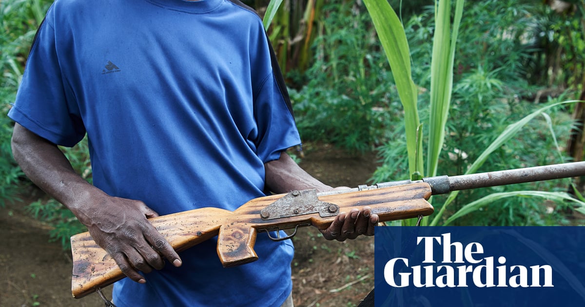 Papua New Guinea offers cash for guns as amnesty opens to combat escalating tribal violence