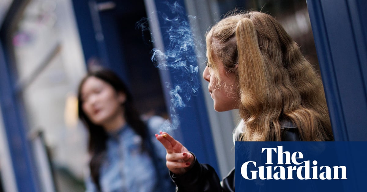 Over 1,200 health leaders call for swift passage of UK tobacco and vapes bill