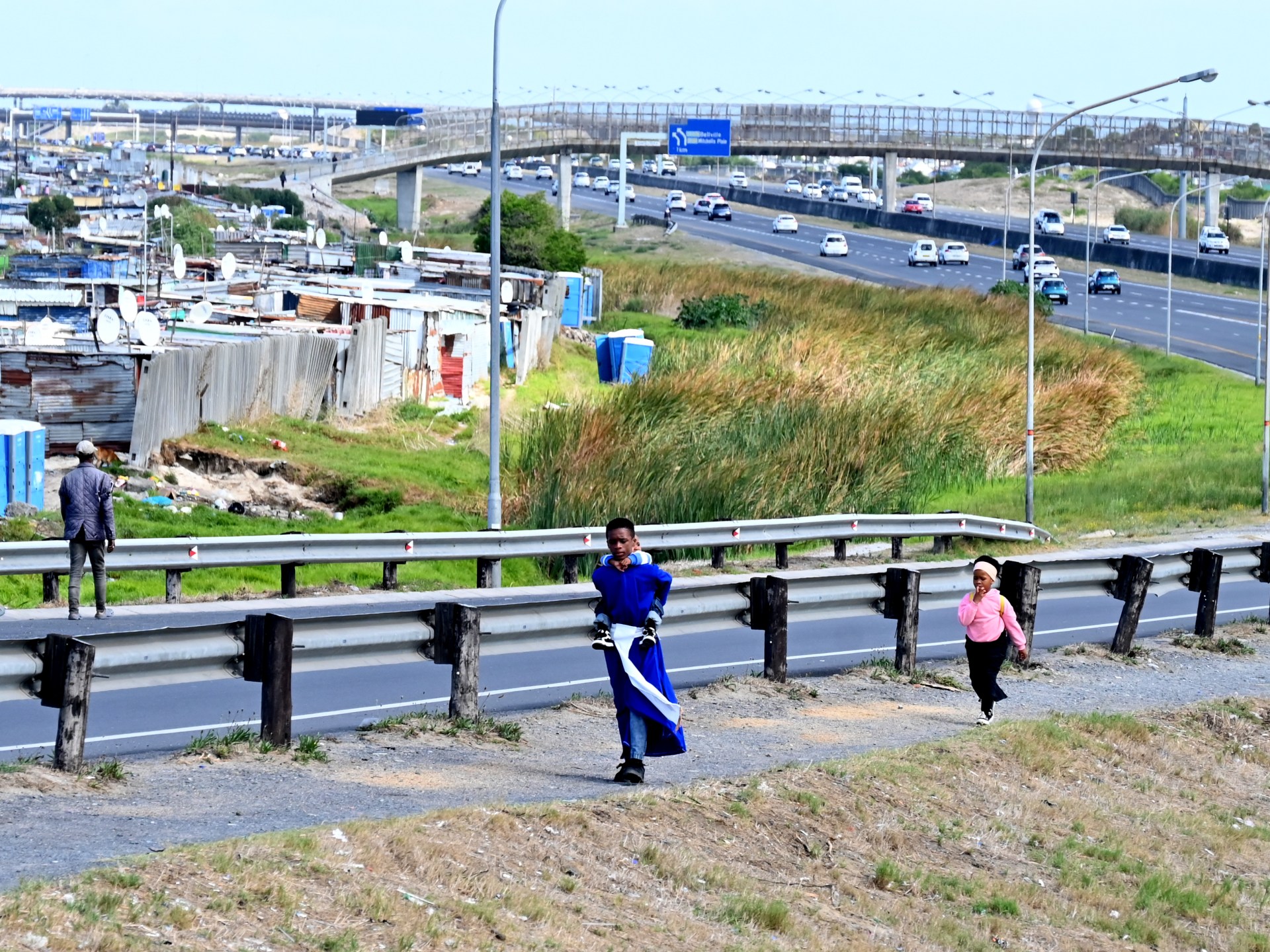 ‘Segregation’: Multimillion-dollar crime wall causes uproar in S Africa