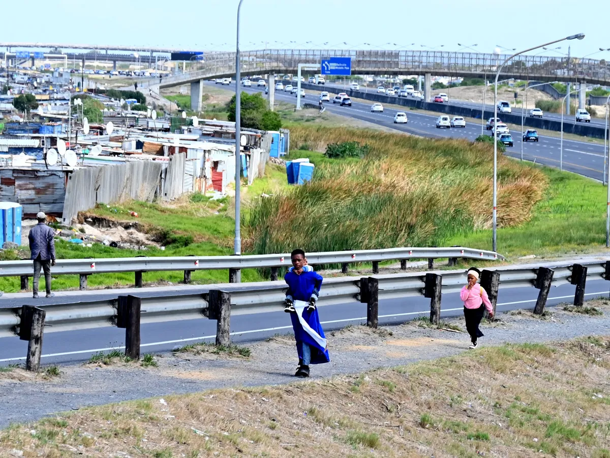 ‘Segregation’: Multimillion-dollar crime wall causes uproar in S Africa
