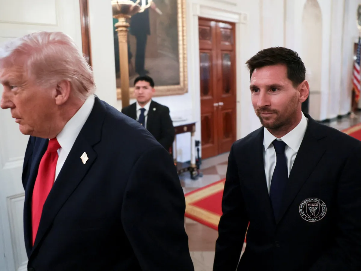 Messi censured for meeting and applauding Trump amid US attacks on Iran