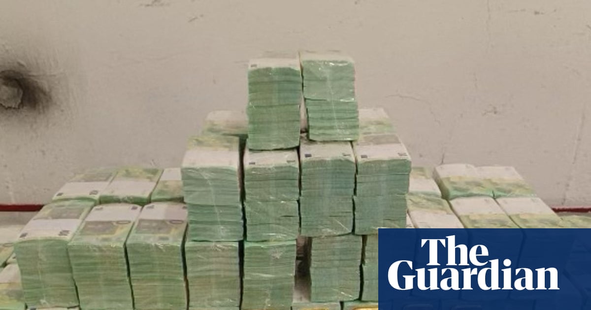 Hungary seizes millions of euros in cash and gold from Ukrainian convoy