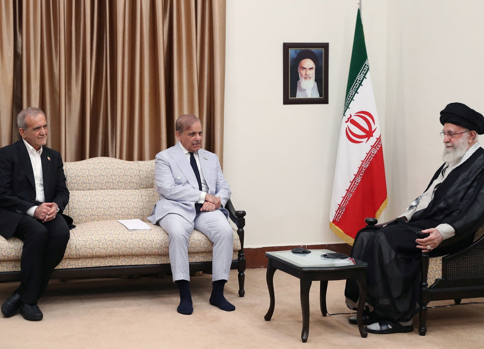 Caught between Iran and Saudi Arabia, can Pakistan stay neutral for long?