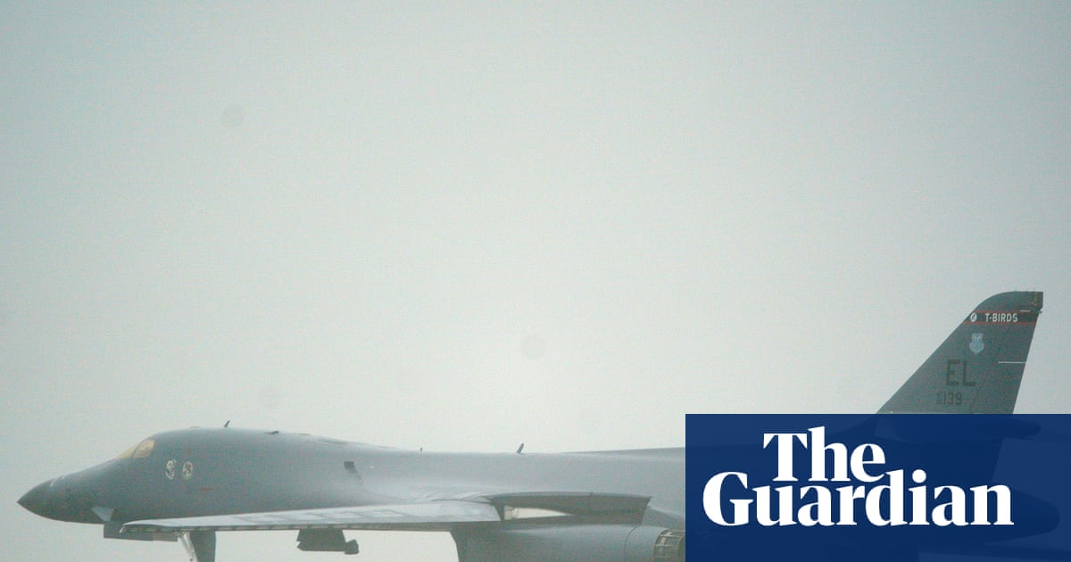 US bomber lands in UK after warning of surge in strikes on Iran