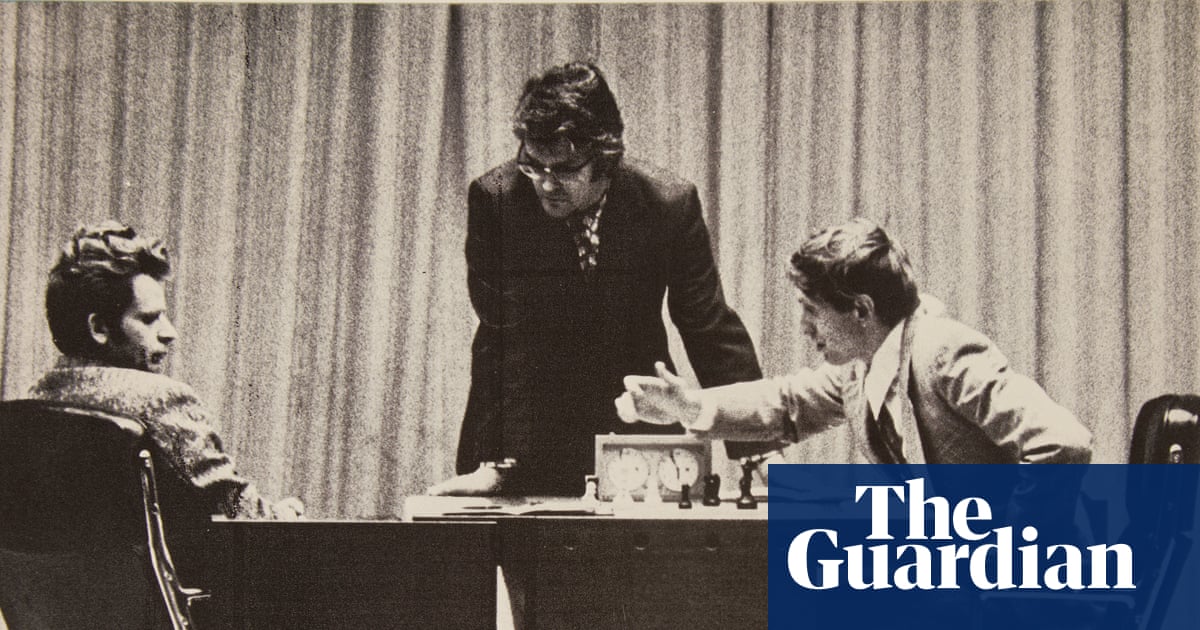 German grandmaster’s vast collection of chess memorabilia to be sold in London