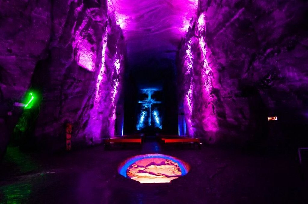 Inside the Colombian cathedral built 180m underground