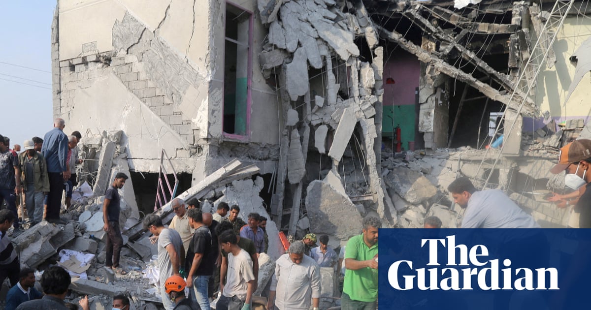 Video shows US Tomahawk missile hit base next to bombed Iranian school