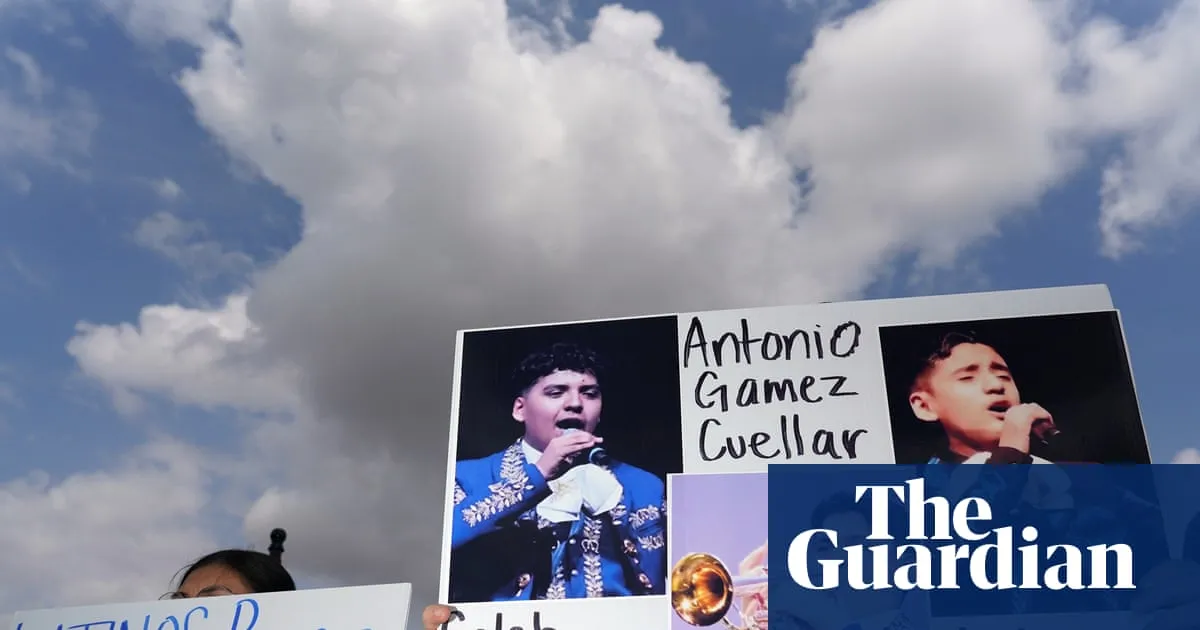 Texas lawmakers criticize ICE for detaining two teen mariachi musicians