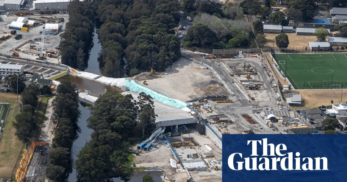 Contractor warned to ‘step up’ and finish Sydney’s maligned M6 motorway or face the consequences