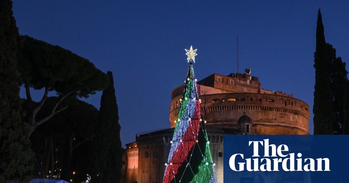 ‘What is going on here?’ Meloni celebrated at Italy’s far-right Atreju Christmas festival