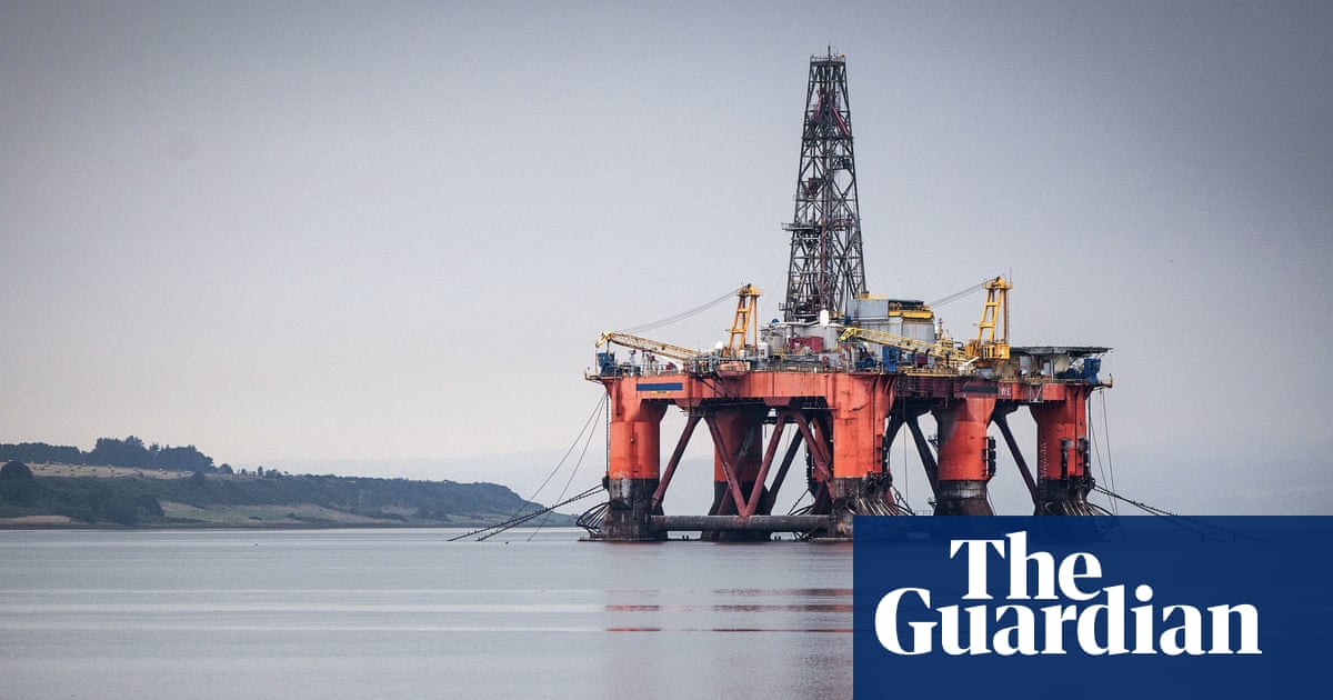 Scrapping North Sea windfall tax would not reduce UK energy bills, say experts