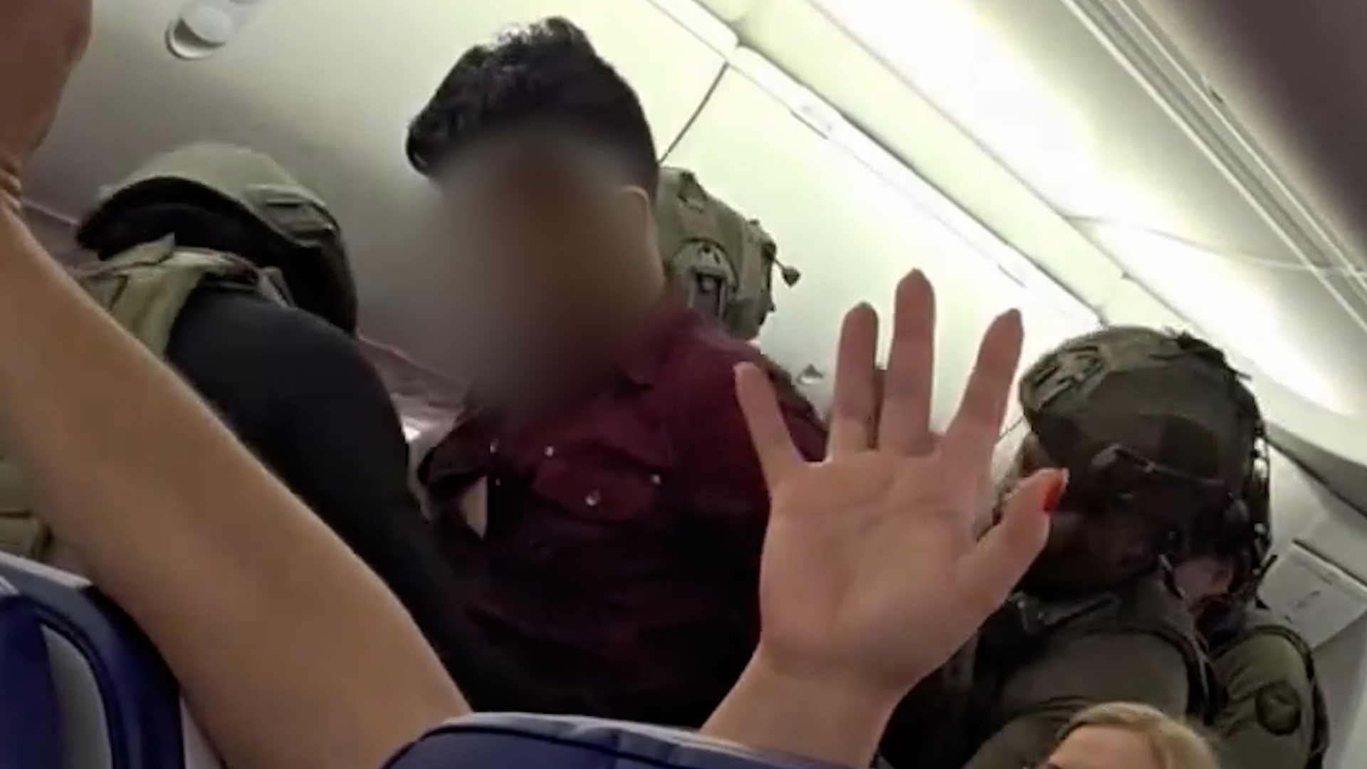 Man removed from flight after call to prayer was mistaken for ‘bomb threat’