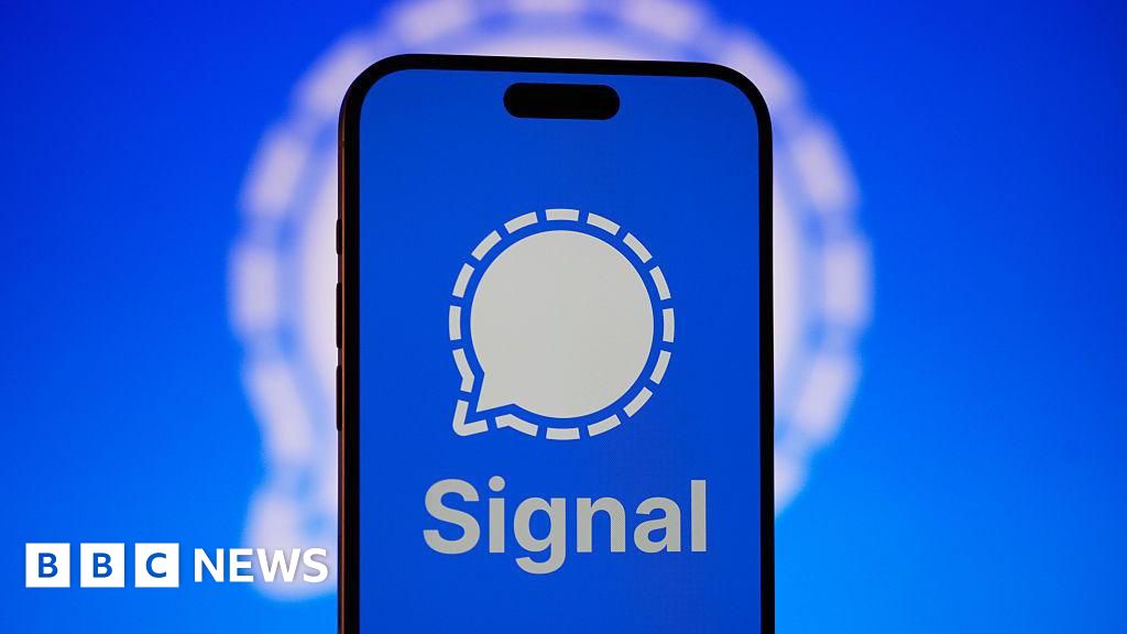 Signal issues scam warning to users after hackers target officials