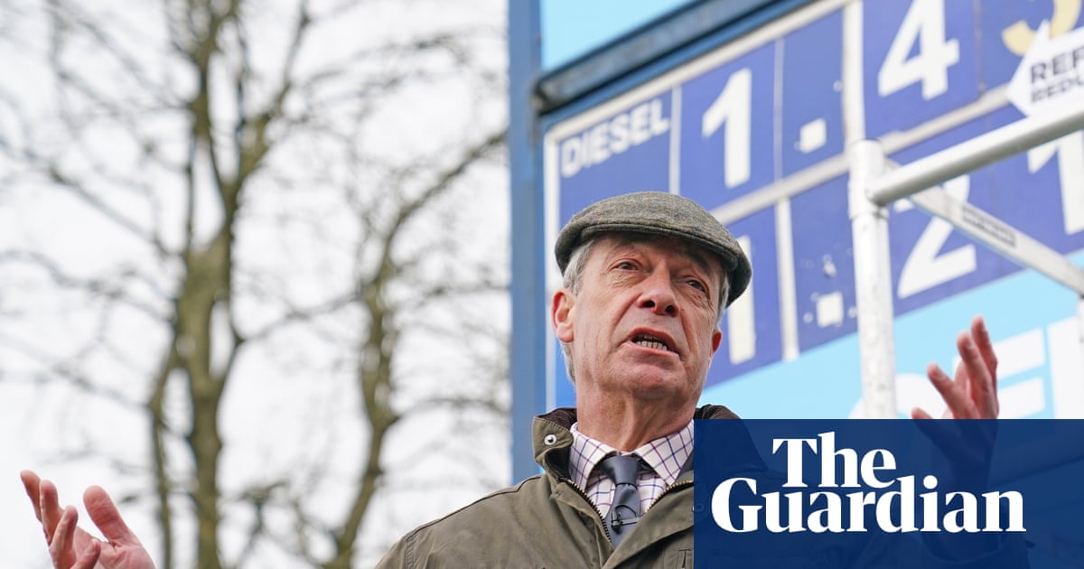 Nigel Farage accused of U-turn as he says UK should keep out of Iran war