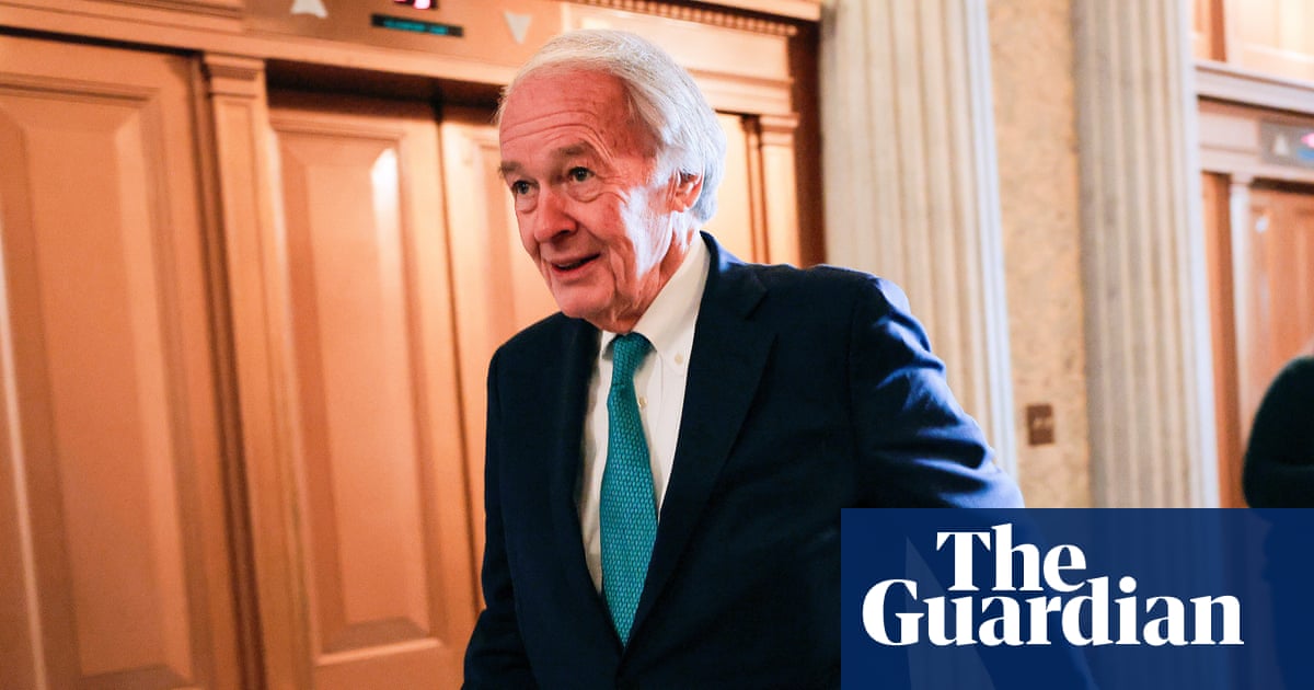 Senate Democrats introduce bill to shield small businesses from Trump’s new tariffs