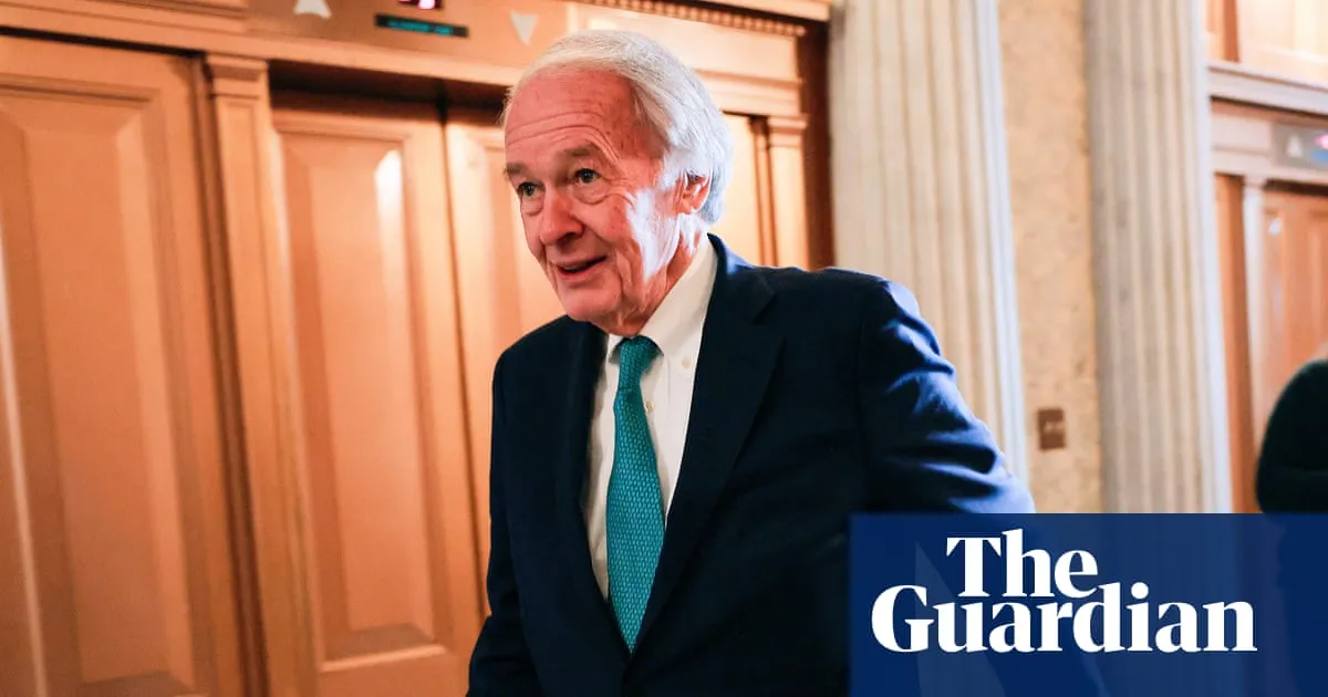 Senate Democrats introduce bill to shield small businesses from Trump’s new tariffs
