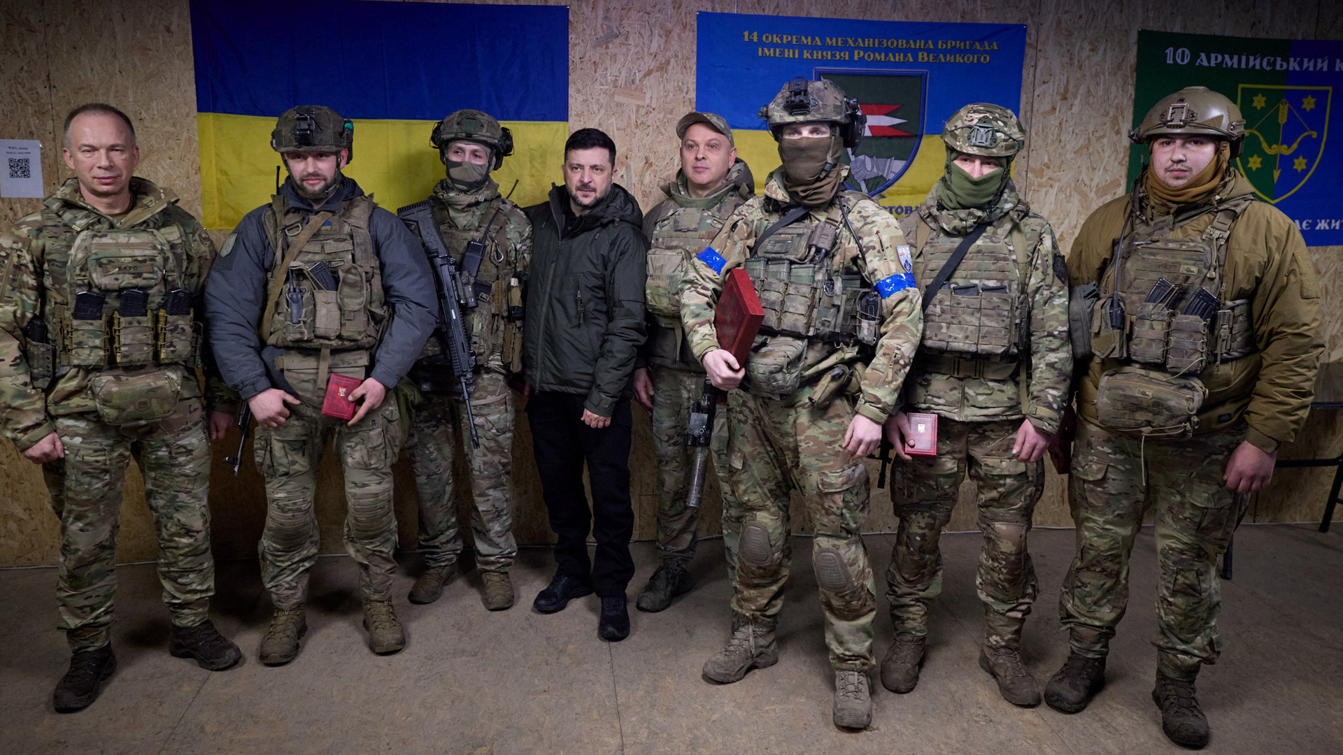 Zelenskyy visits frontlines as Ukraine retakes parts of Kupiansk