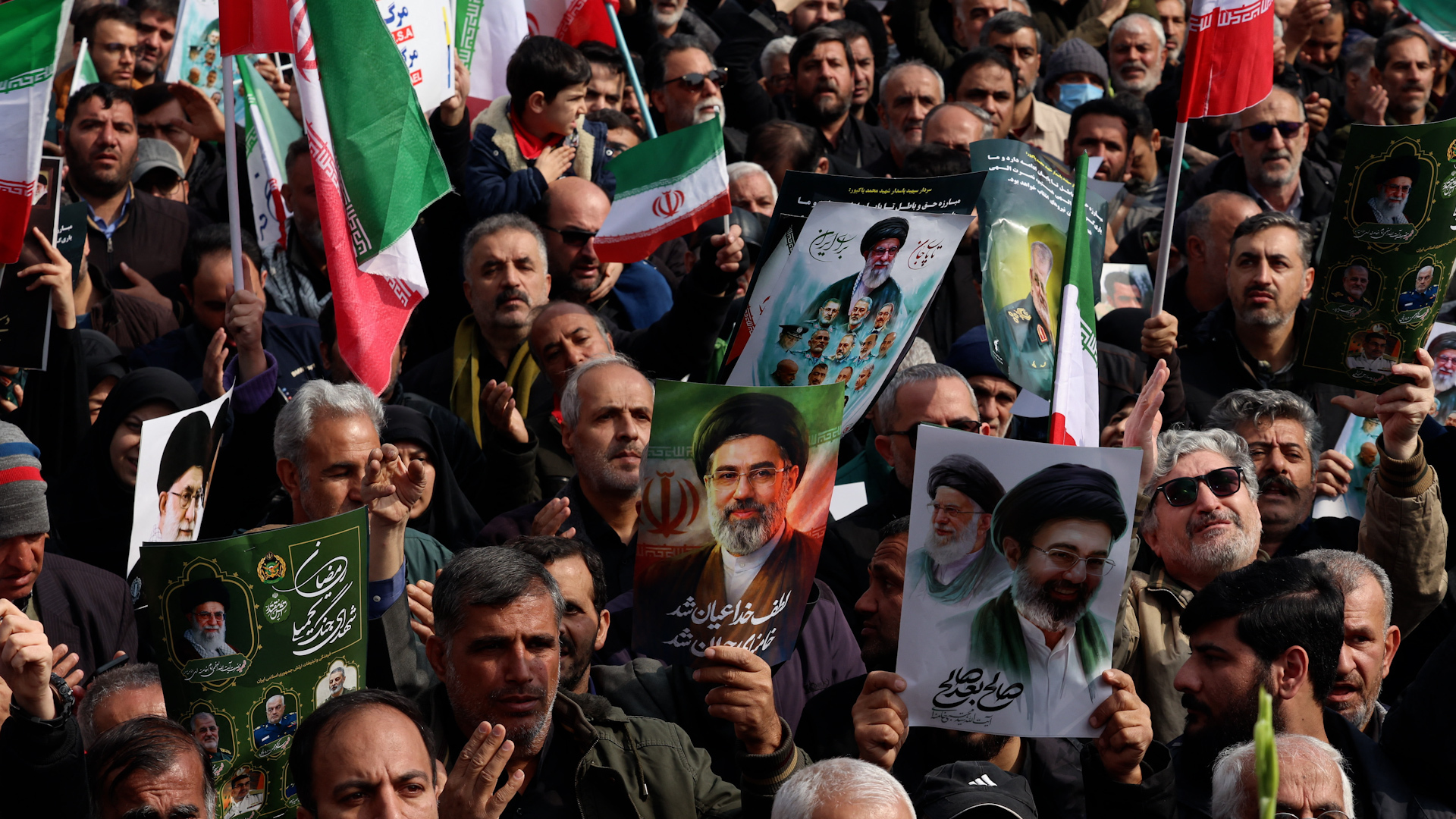 Funeral held for top Iranian commanders killed in US-Israeli strikes