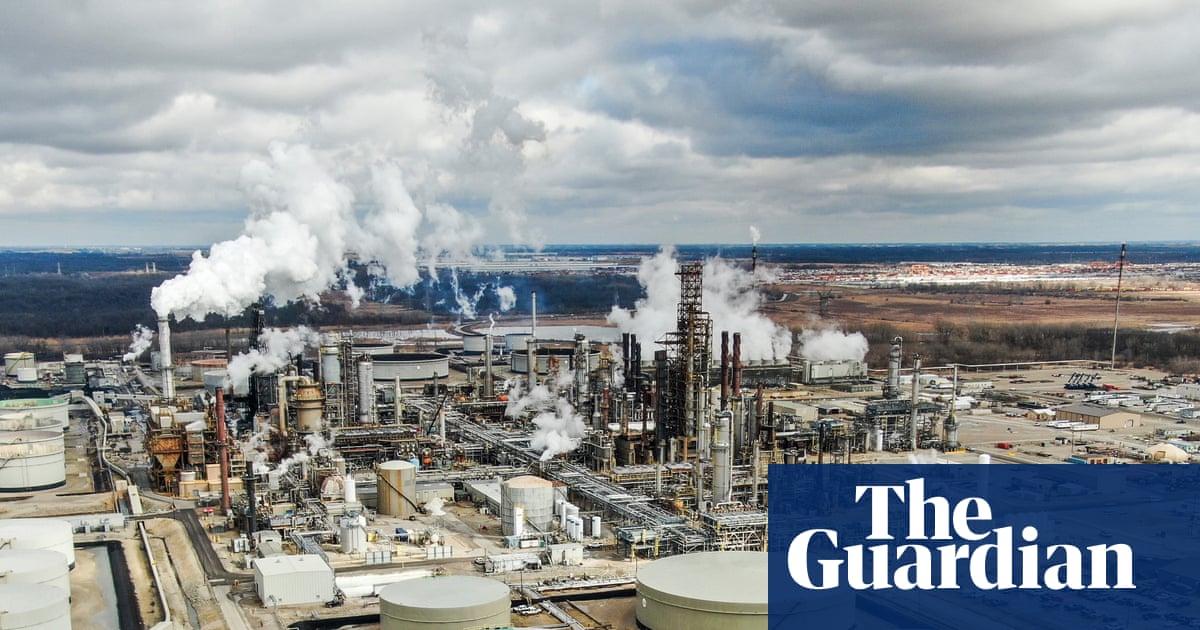 IEA orders largest ever release of stockpiled oil to reduce crude price