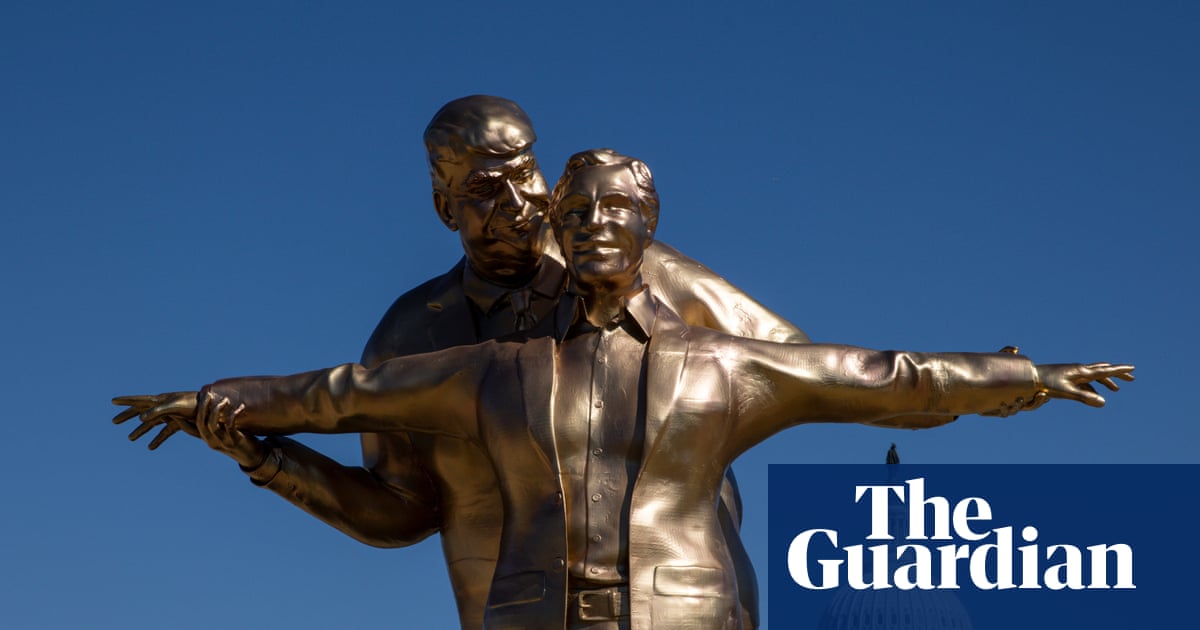 New satirical statue depicts Trump and Epstein as doomed lovers from Titanic