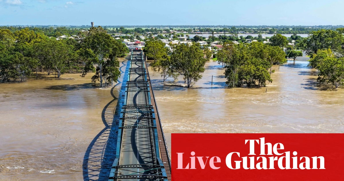 Australia news live: government tells non-essential officials to leave Israel and UAE; NSW extends no-interest loans scheme