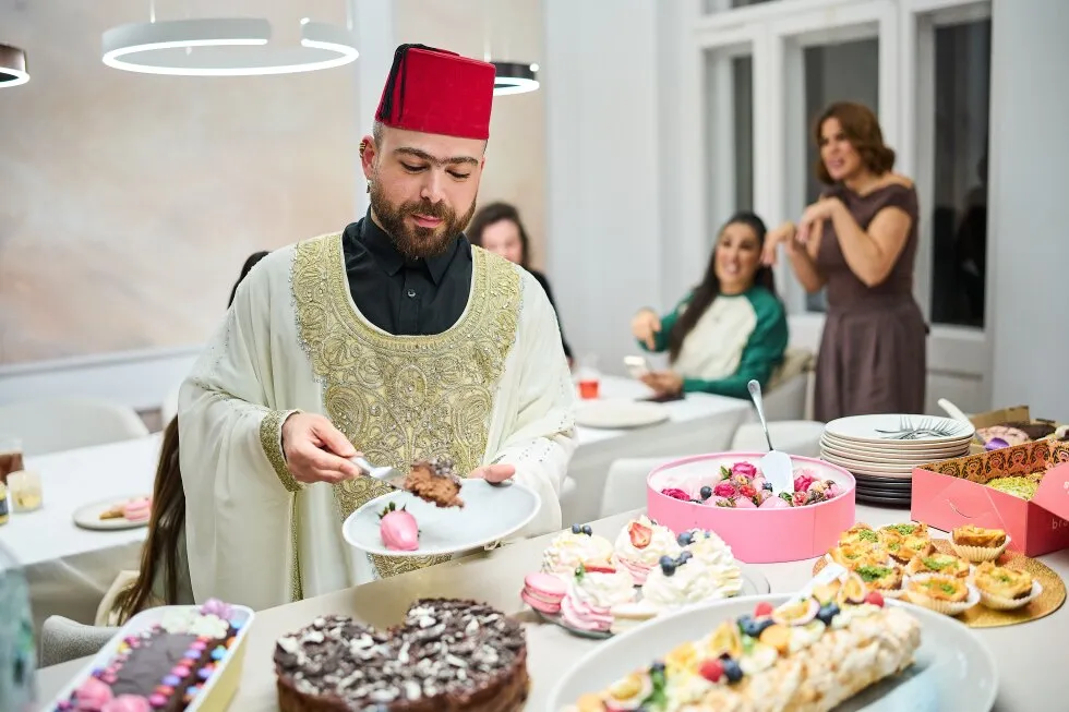 Gay Muslim influencer hosts inclusive Ramadan meal and calls for acceptance across faiths