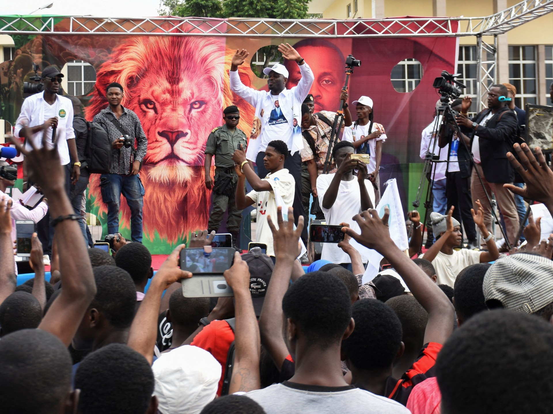 Poor in an oil-rich country: Republic of Congo’s youth hope for change