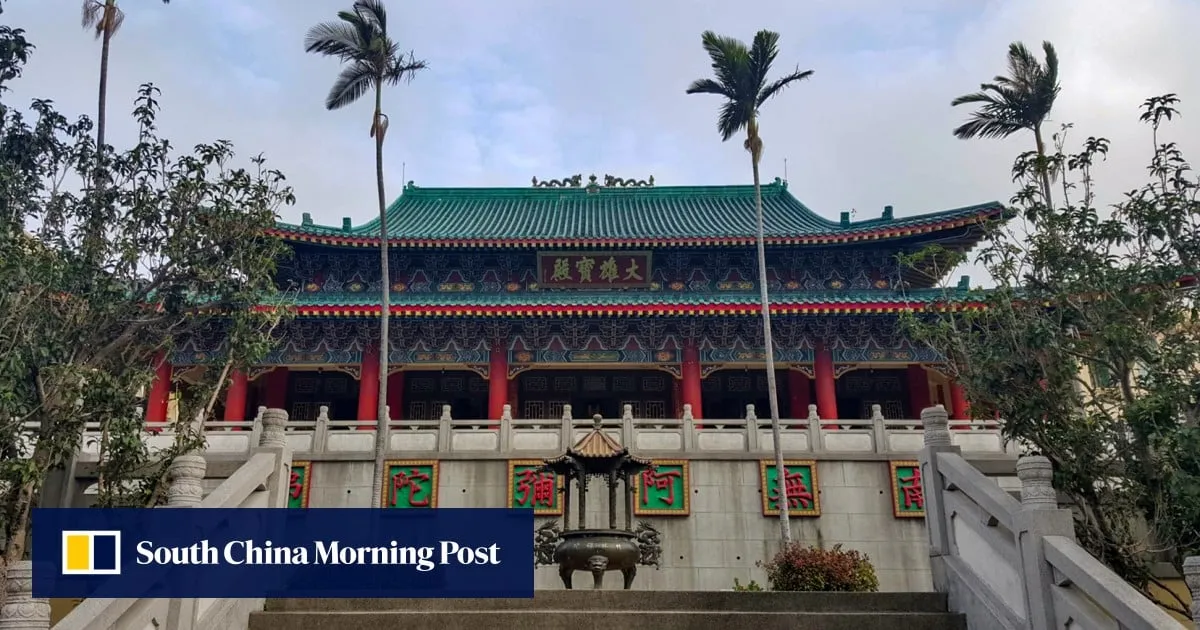 2 monks brawl during temple ceremony in Hong Kong, leaving 1 injured