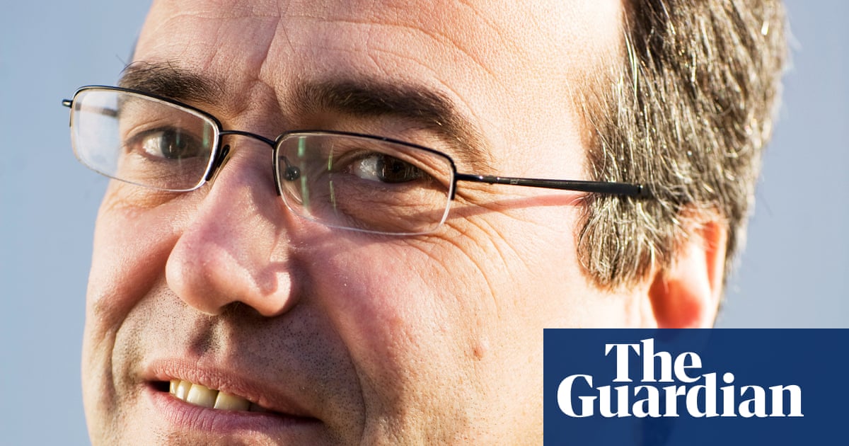 Phil Woolas, former Labour MP and minister, dies of brain cancer aged 66