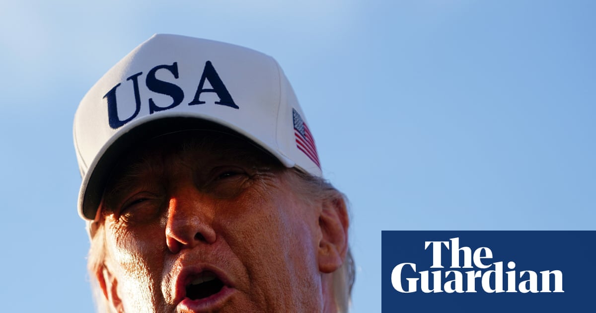 Trump calls on UK to send warships to keep strait of Hormuz open