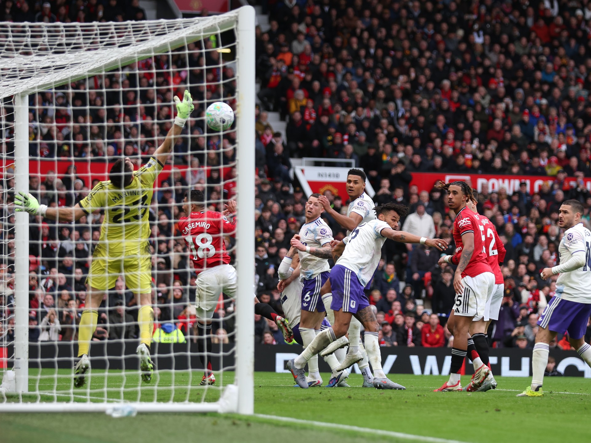 LIVE: Manchester United vs Aston Villa – Premier League