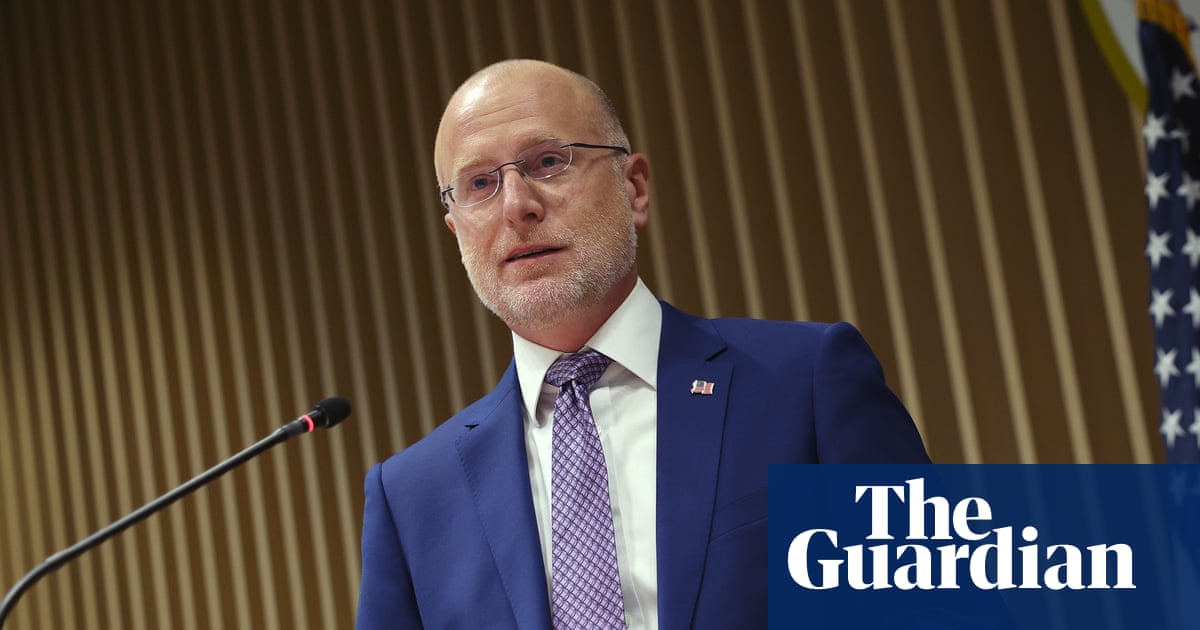 Republican rebukes FCC chair’s threats to revoke broadcast licenses over Iran war