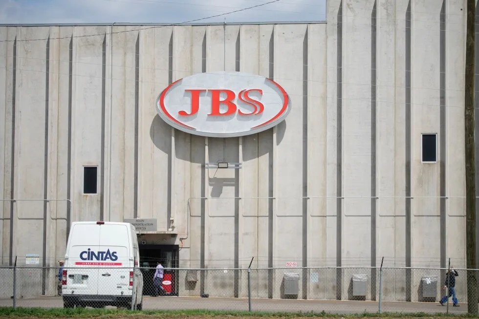 3,800 workers are set to strike Monday at one of the nation’s largest meatpacking plants