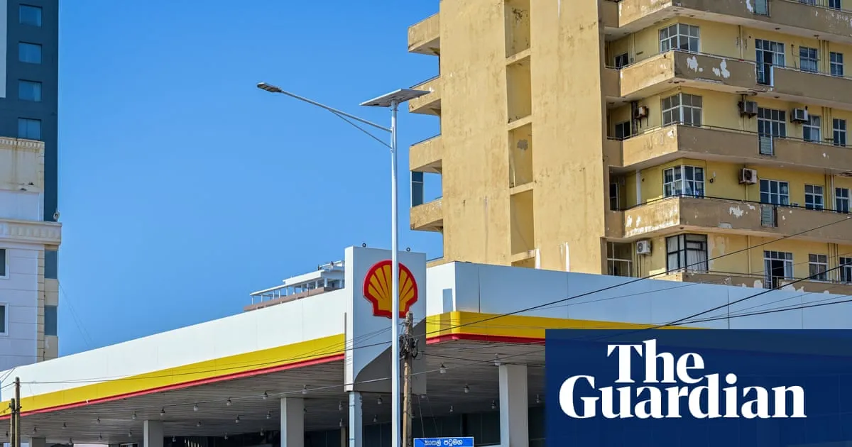 Sri Lanka brings in four-day week to eke out stocks of oil and gas hit by Iran war