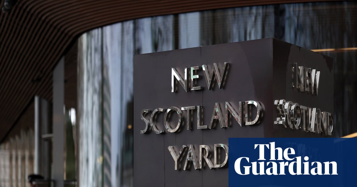 Police spied on group set up to expose wrongdoing in Met, inquiry hears