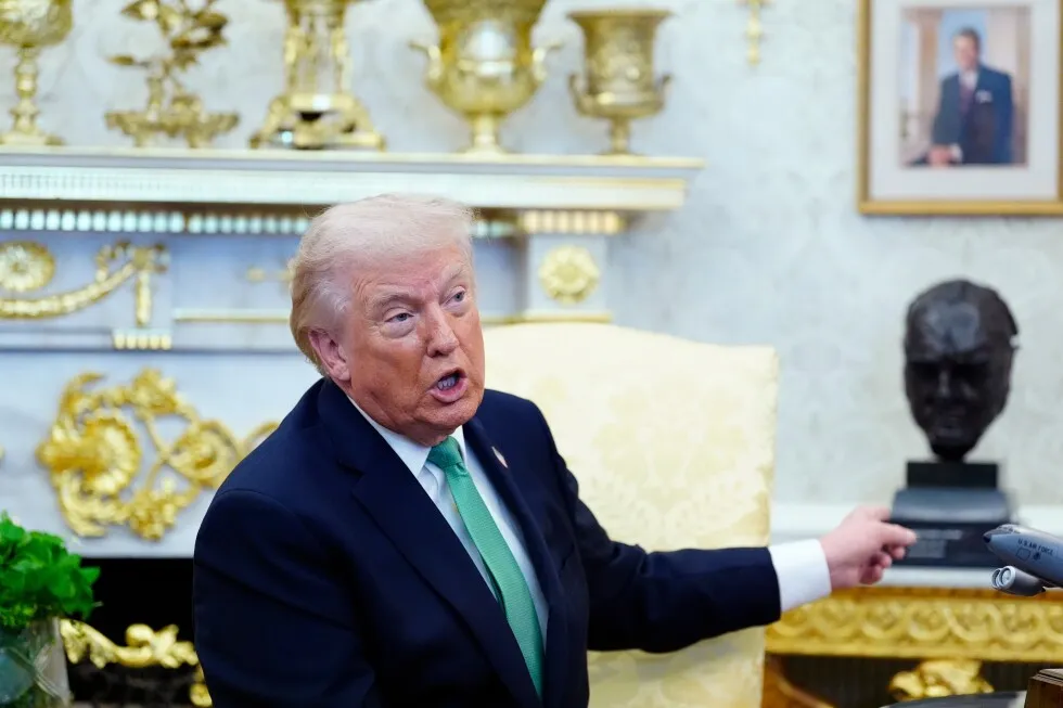Trump postpones his China trip to focus on the war in Iran