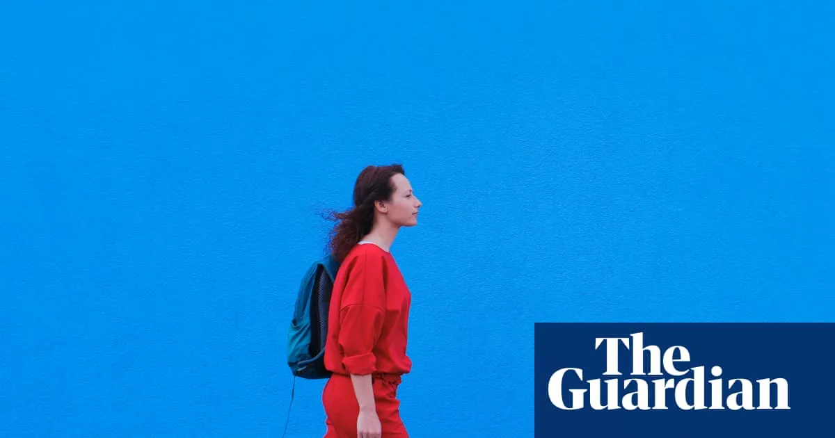 How you walk reveals to others how you are feeling, researchers say