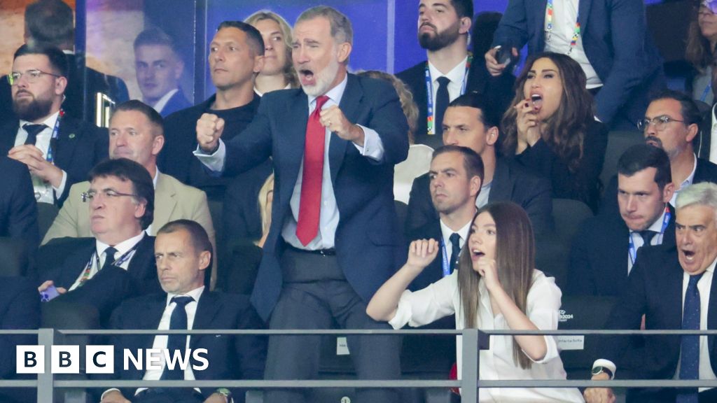 Spain's king welcomes Mexico's World Cup invite after 'abuse' comments