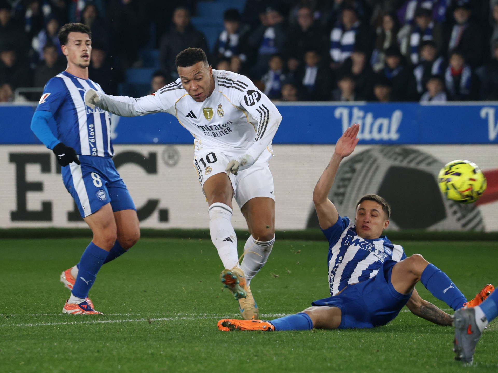 LIVE: Alaves vs Real Madrid 1-2 – La Liga