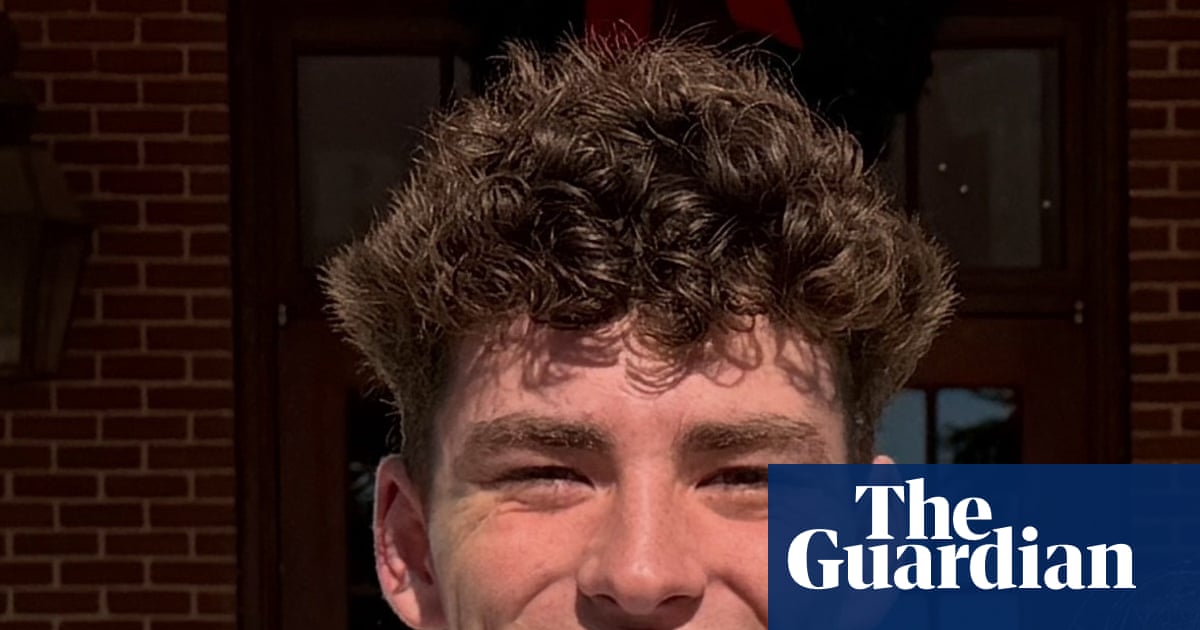 Body of missing Illinois student found in waters off beach of Barcelona