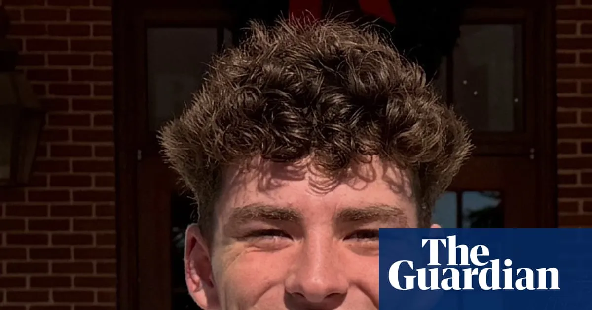 Body of missing Illinois student found in waters off beach of Barcelona
