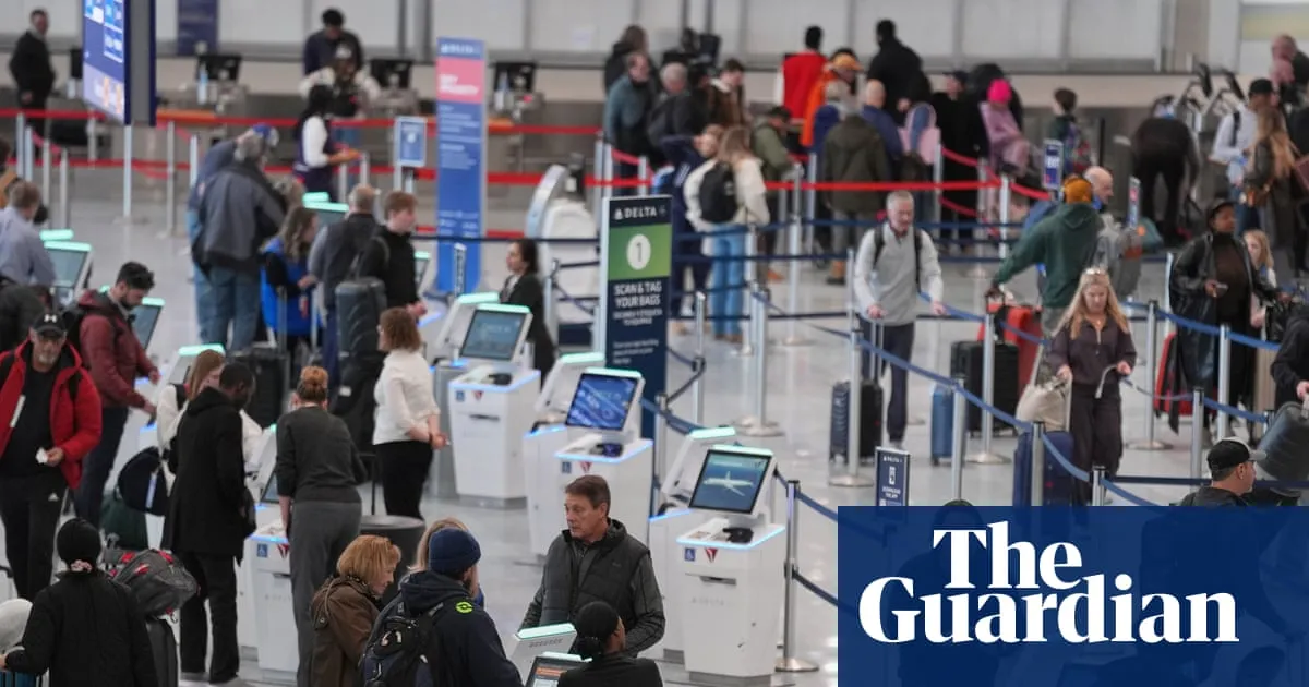 Fuel spikes, flight delays and storms threaten US spring break travel
