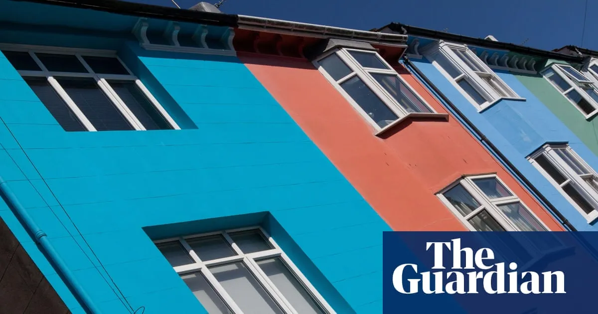 Average mortgage for UK first-time buyer hits record high of £210,800
