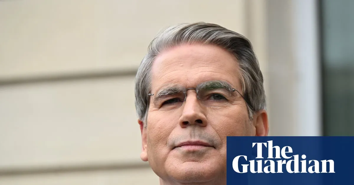 US lifts sanctions on Iranian oil at sea in bid to ease supply pressures