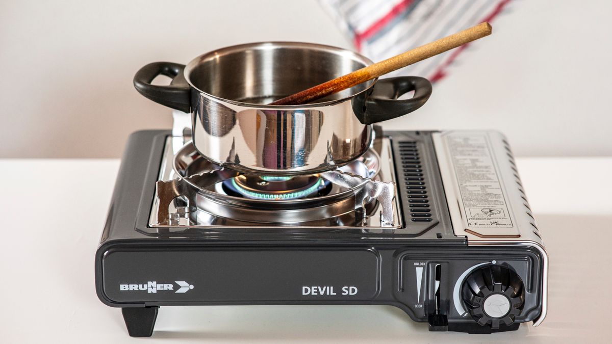 Kochen mit dem Campinggaskocher: So schmeckt’s auch bei Stromausfall