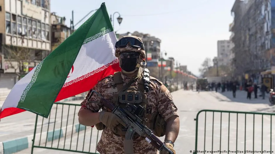 Iranische Revolutionsgarden - kommt nun der Kollaps?